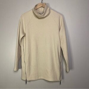 L.L. Bean Signature Waffle Knit Turtleneck Tunic Sweater Cream‎ Beige Side Zip M